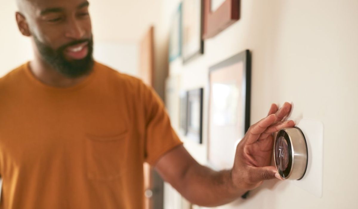Image of an Central Oregon technician repairing a furnace